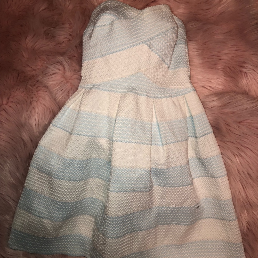 Strapless dress